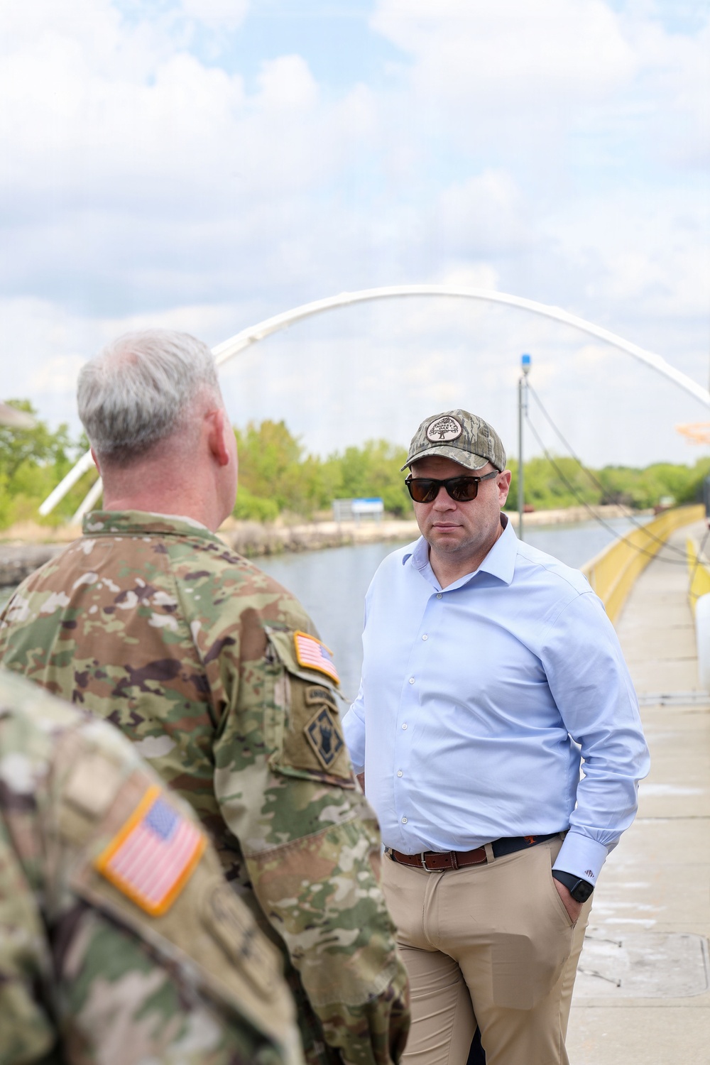 ASA(CW) Visits Chicago Sanitary and Ship Canal Invasive Species Electric Dispersal Barriers Project