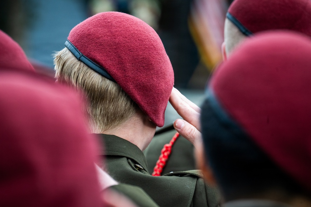 Paratroopers gather to honor the fallen