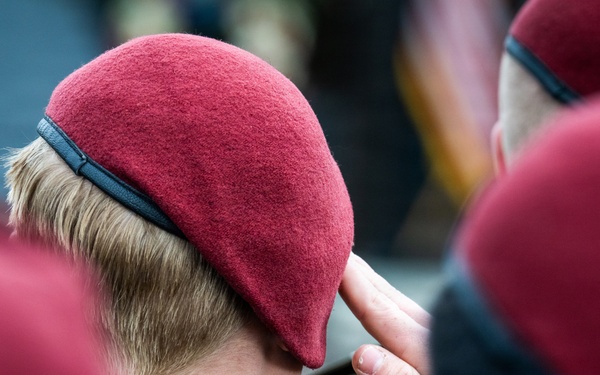 Paratroopers gather to honor the fallen