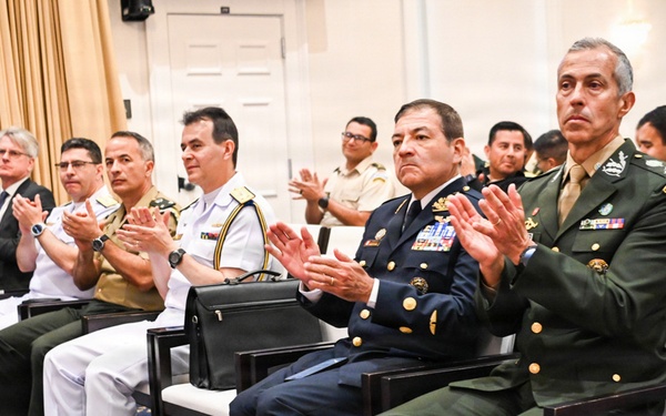IADC Hosts Brazilian Navy Commander for Academic Presentation and Recognition Ceremony