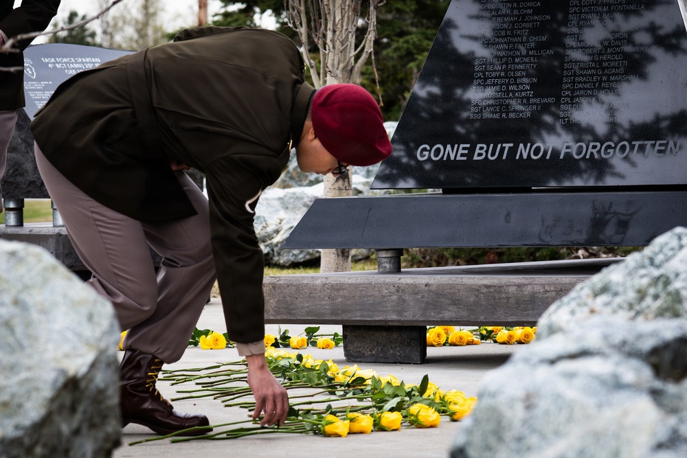 Paratroopers gather to honor the fallen