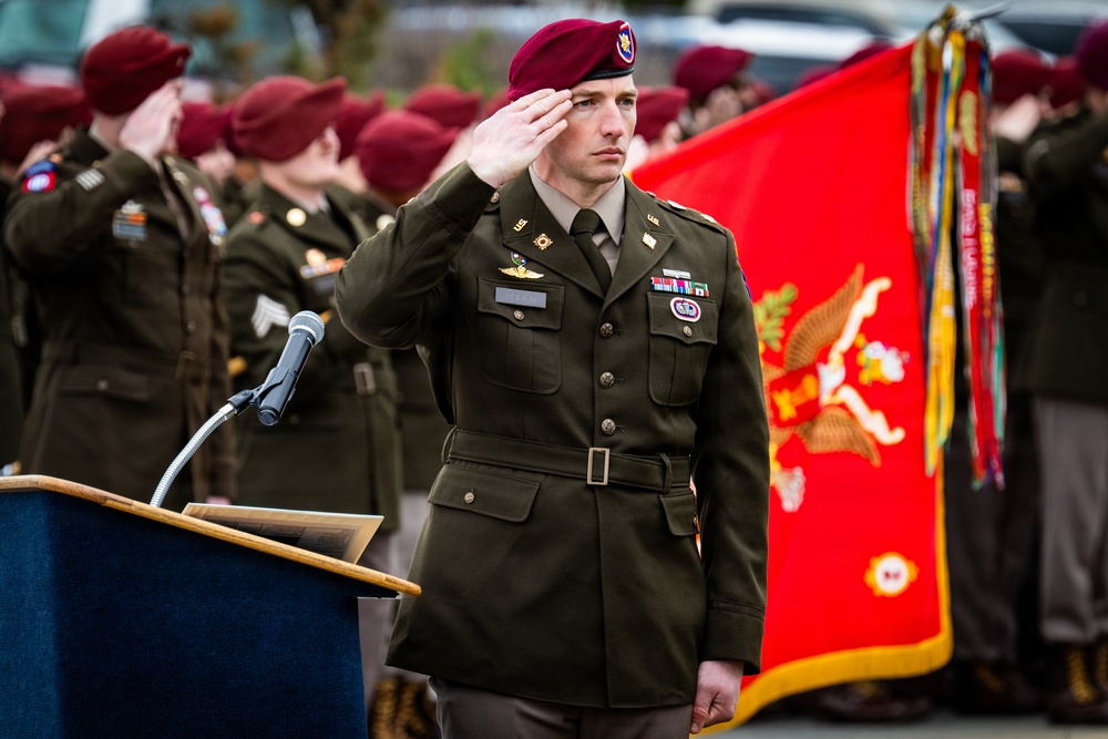 Paratroopers gather to honor the fallen