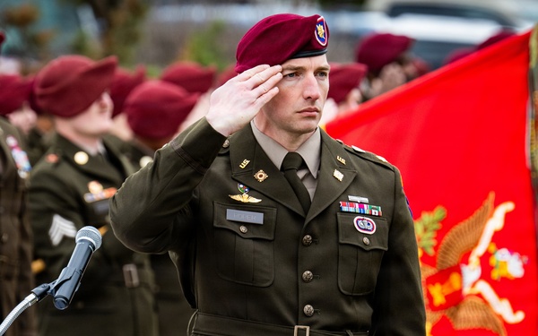 Paratroopers gather to honor the fallen
