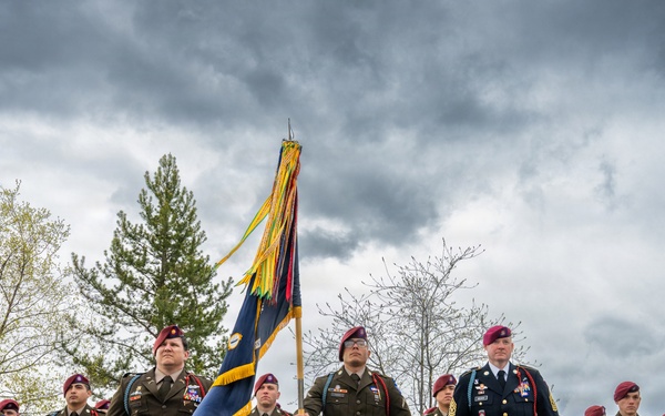 Paratroopers gather to honor the fallen