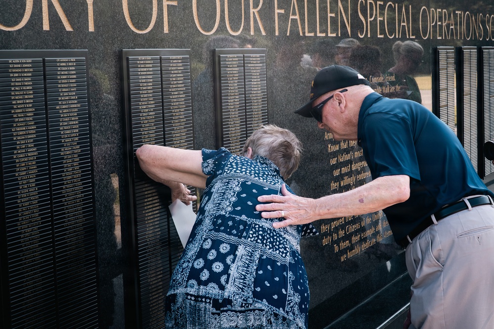 USASOC Honors Fallen Special Operations Soldiers