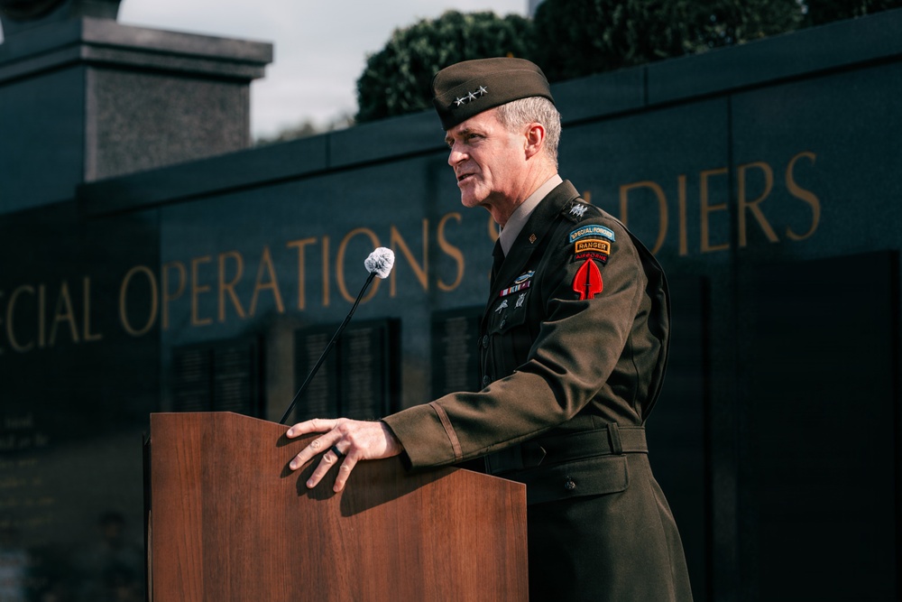 USASOC Honors Fallen Special Operations Soldiers