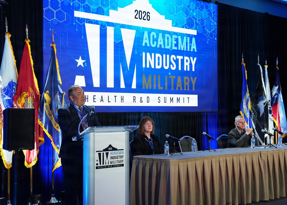 NAMRU San Antonio Leadership, Research Scientists participate in Annual AIM Health R&amp;D Summit