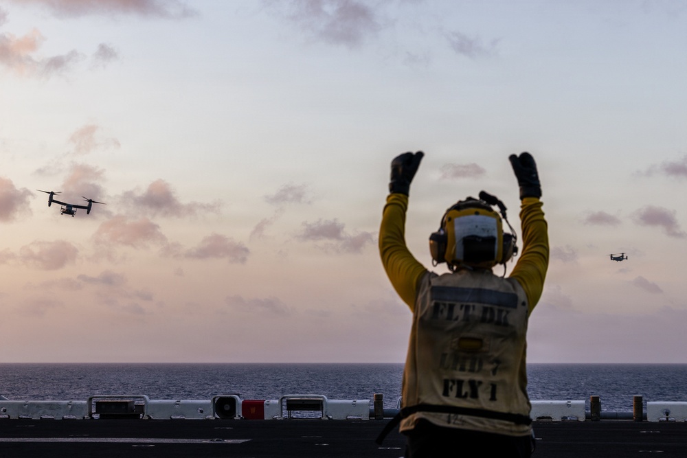 22nd MEU (SOC) | USS Iwo Jima Conducts Flight Operations