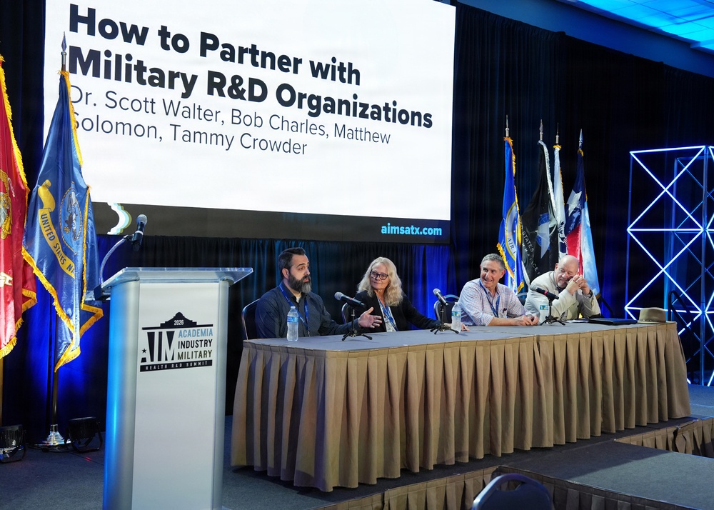 NAMRU San Antonio Leadership, Research Scientists participate in Annual AIM Health R&amp;D Summit