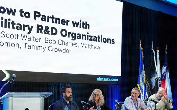 NAMRU San Antonio Leadership, Research Scientists participate in Annual AIM Health R&amp;D Summit