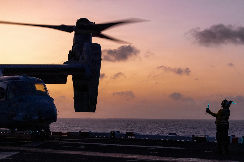 22nd MEU (SOC) | USS Iwo Jima Conducts Flight Operations