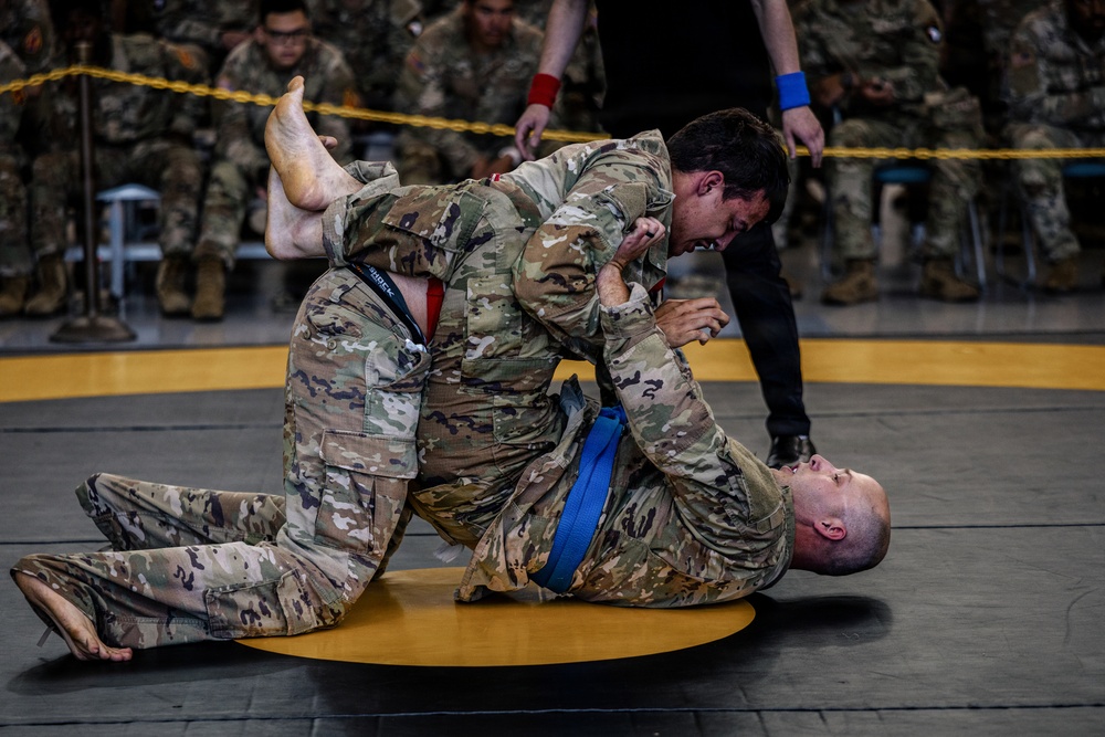 Screaming Eagles Compete in Week of the Eagles 2026 Combatives Tournament (Round 1)