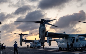 22nd MEU (SOC) | USS Iwo Jima Conducts Flight Operations
