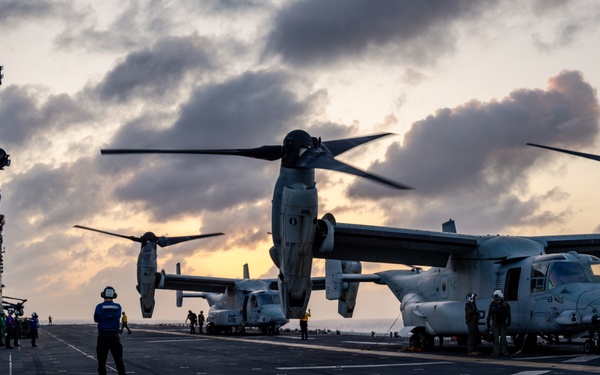22nd MEU (SOC) | USS Iwo Jima Conducts Flight Operations