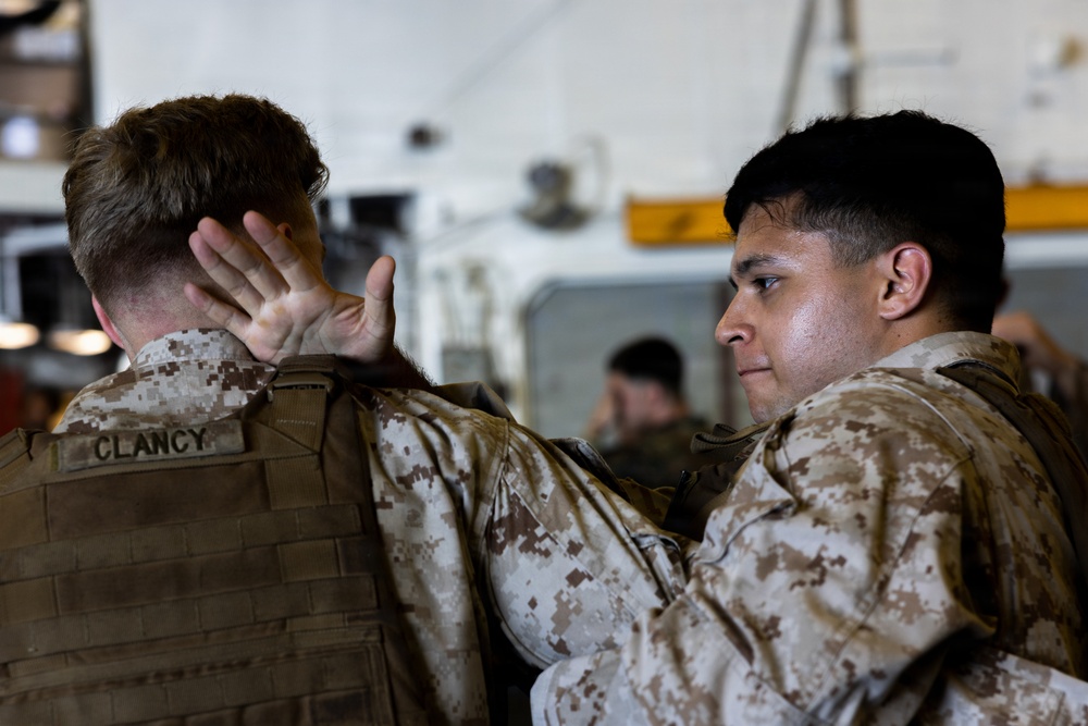 22nd MEU (SOC) | Marines Train MCMAP Aboard USS Iwo Jima