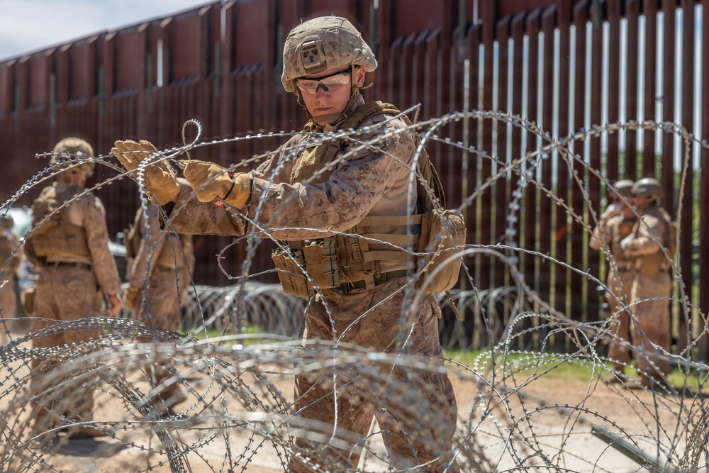 JTF-SB Marines shift barrier reinforcement operations to Naco