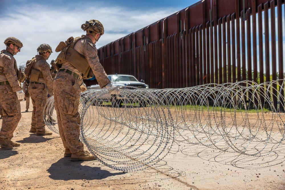 JTF-SB Marines shift barrier reinforcement operations to Naco