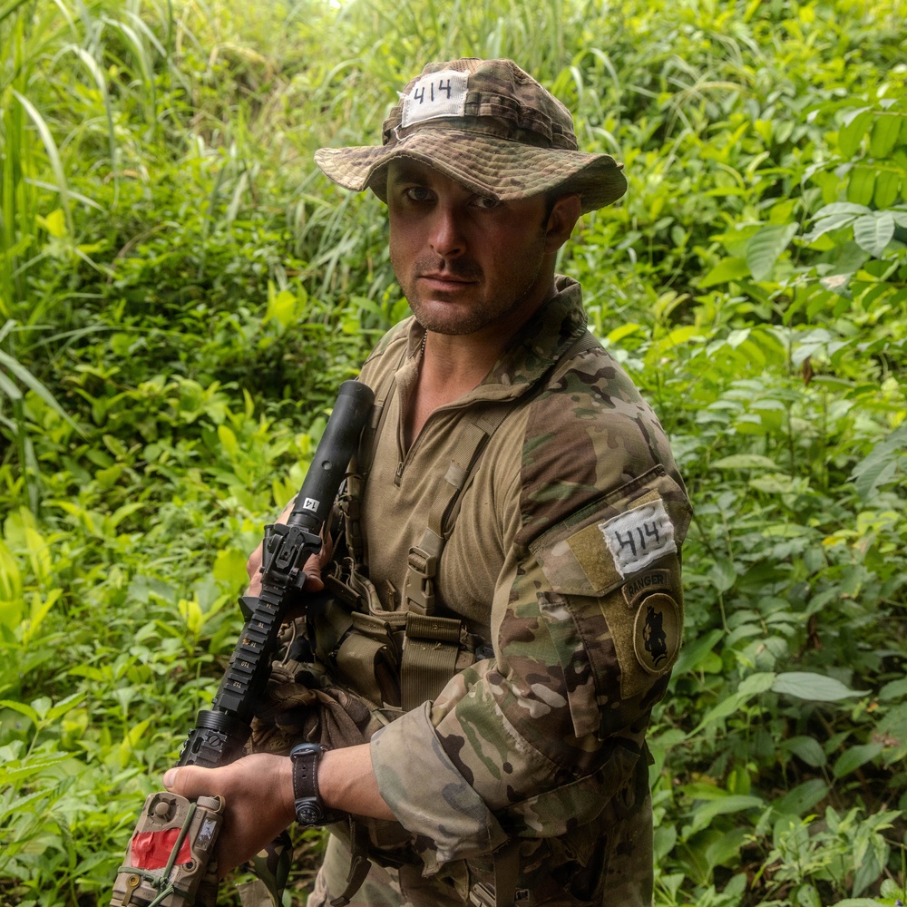 Jungle Operations Training Course - Panama 26-5: Jungle Spotlights