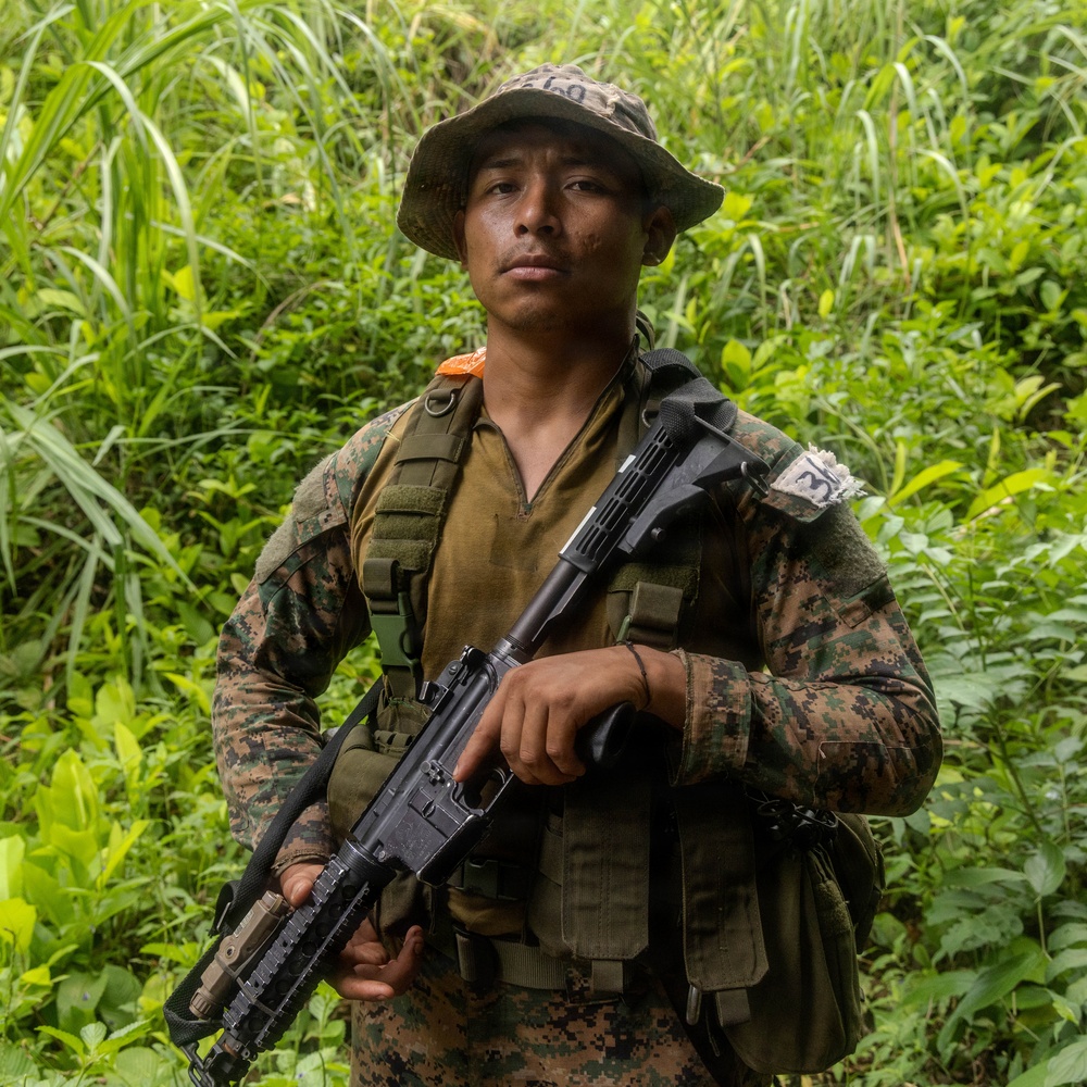 Jungle Operations Training Course - Panama 26-5: Jungle Spotlights