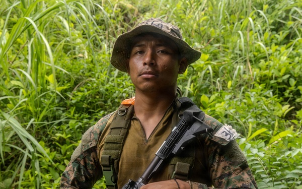 Jungle Operations Training Course - Panama 26-5: Jungle Spotlights