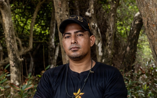 Jungle Operations Training Course - Panama 26-5: Jungle Spotlights