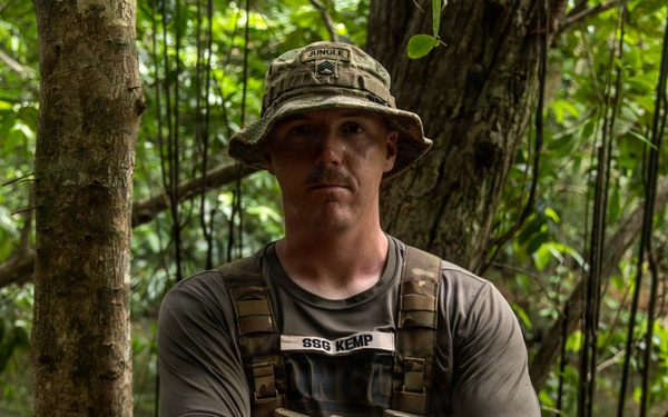 Jungle Operations Training Course - Panama 26-5: Jungle Spotlights