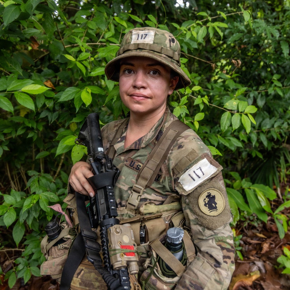 Jungle Operations Training Course - Panama 26-5: Jungle Spotlights