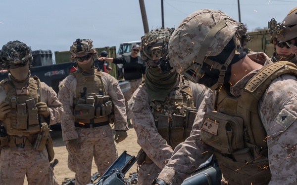 Marines with V2/5 and 3rd LAR conduct EOTG TRAP course