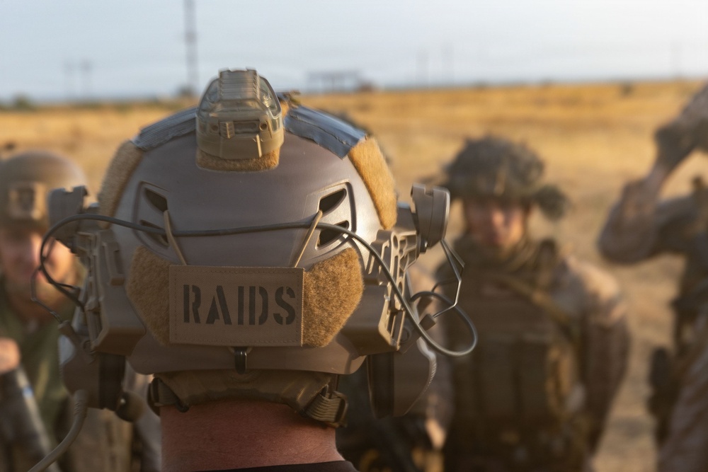 Marines with V2/5 and 3rd LAR conduct EOTG TRAP course