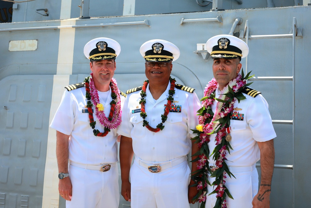 USS Carl M. Levin Holds Change of Command Ceremony
