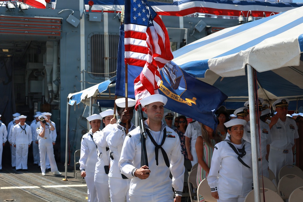 USS Carl M. Levin Holds Change of Command Ceremony