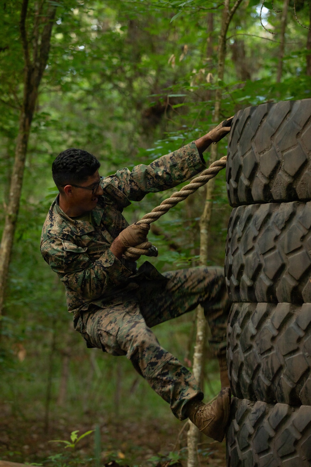 2nd Marine Logistics Group Improves Combat Readiness with Endurance Course