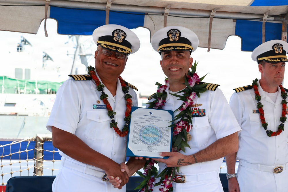 USS Carl M. Levin Holds Change of Command Ceremony