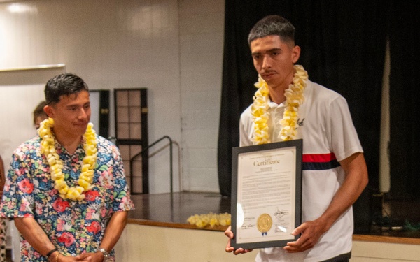 Wahiawa Lions Club honors Schofield Barracks military police Soldier as outstanding military first responder.