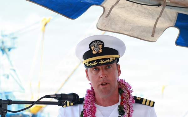 USS Carl M. Levin Holds Change of Command Ceremony