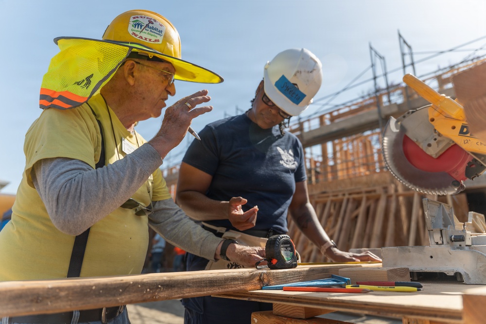 Service Members help Habitat for Humanity