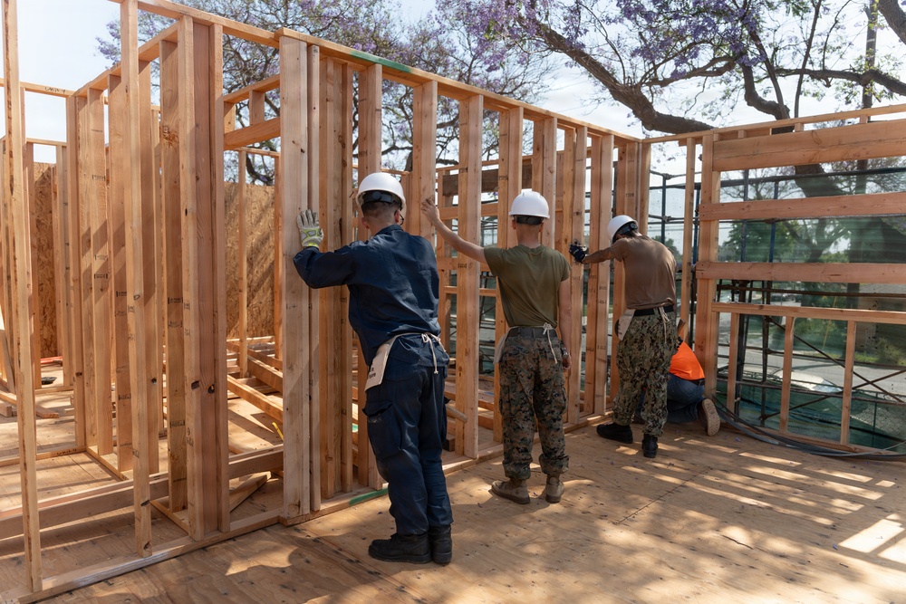 Service Members help Habitat for Humanity