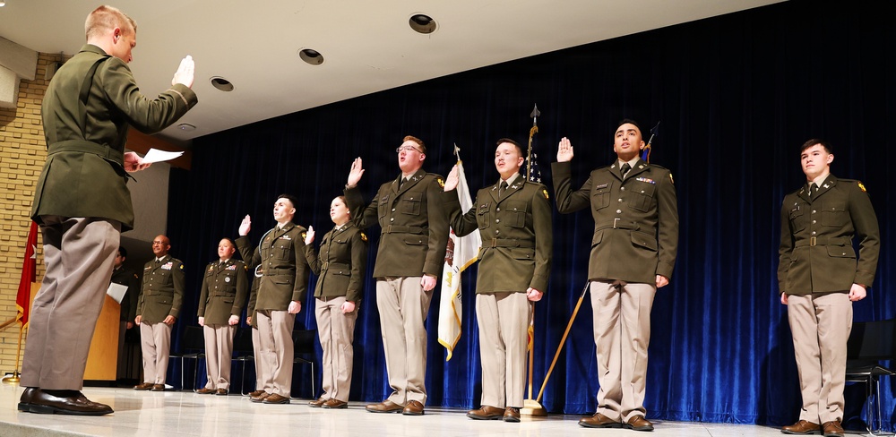 Illinois National Guard Leaders Welcome 10 New Second Lieutenants During Spring ROTC Commissioning Ceremonies