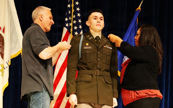 Illinois National Guard Leaders Welcome 10 New Second Lieutenants During Spring ROTC Commissioning Ceremonies