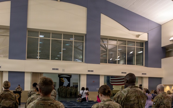 101st HHBN Soldiers return from Border Mission