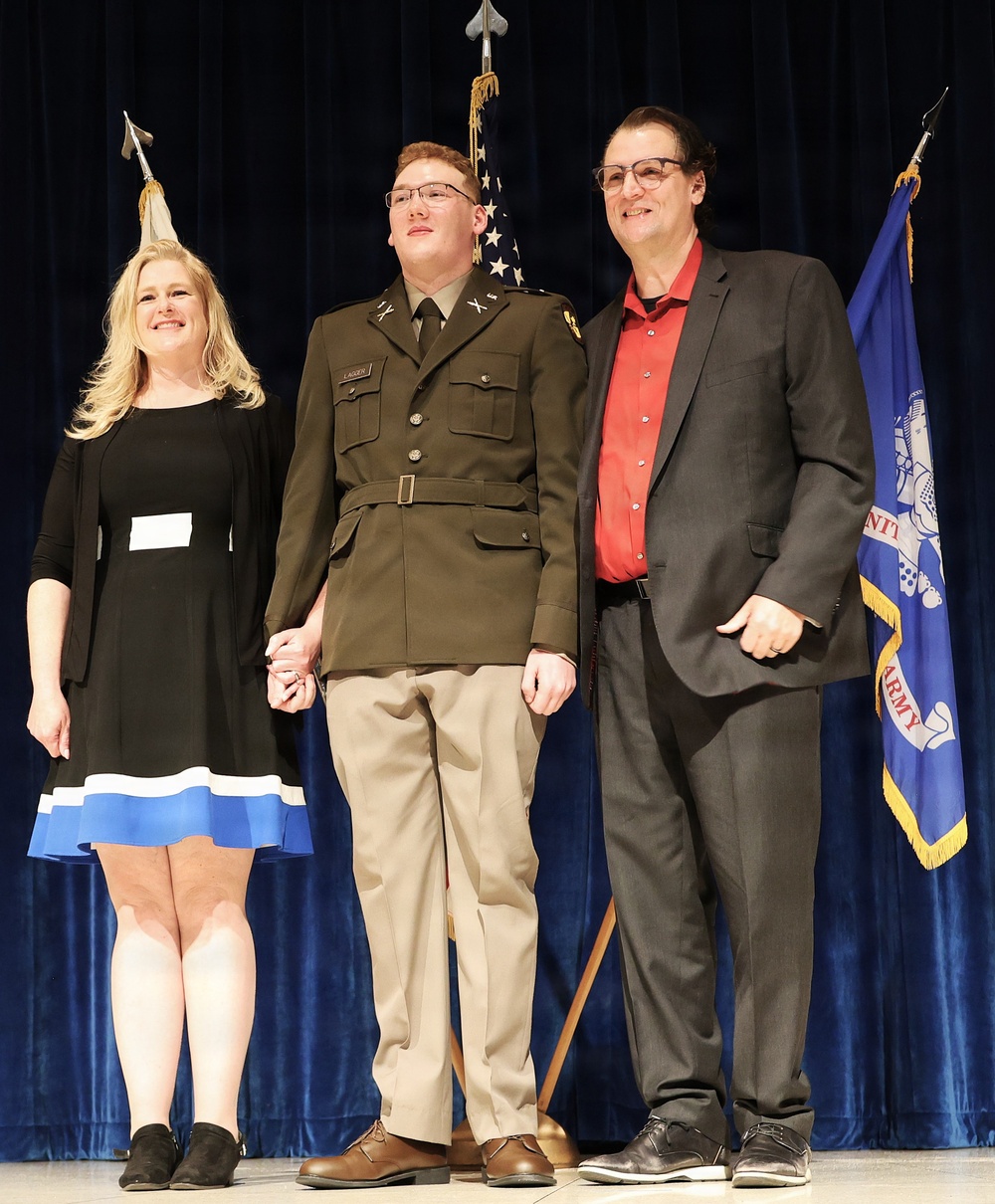 Illinois National Guard Leaders Welcome 10 New Second Lieutenants During Spring ROTC Commissioning Ceremonies