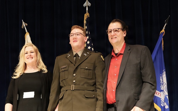 Illinois National Guard Leaders Welcome 10 New Second Lieutenants During Spring ROTC Commissioning Ceremonies