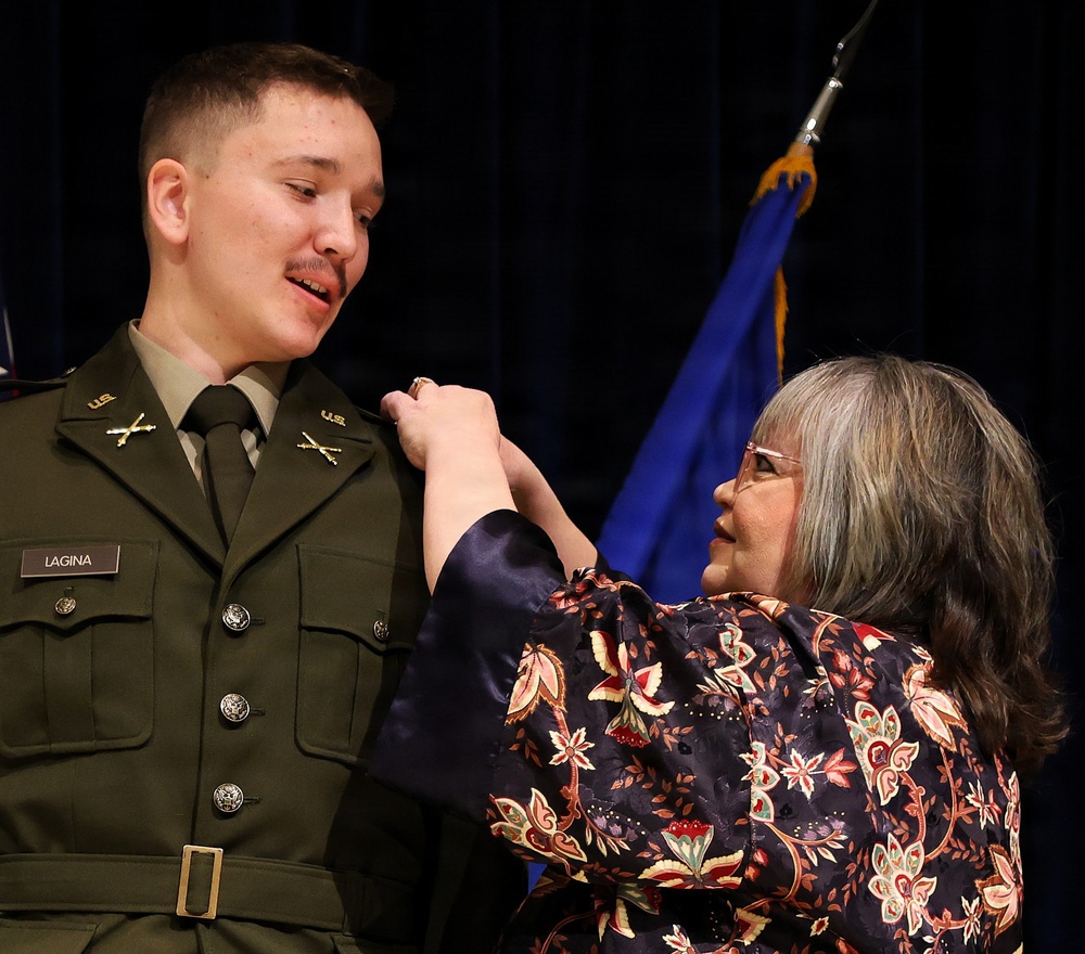 Illinois National Guard Leaders Welcome 10 New Second Lieutenants During Spring ROTC Commissioning Ceremonies