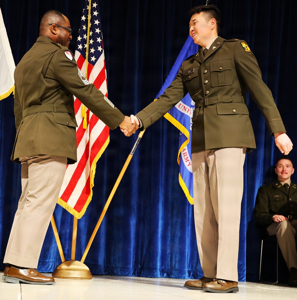 Illinois National Guard Leaders Welcome 10 New Second Lieutenants During Spring ROTC Commissioning Ceremonies