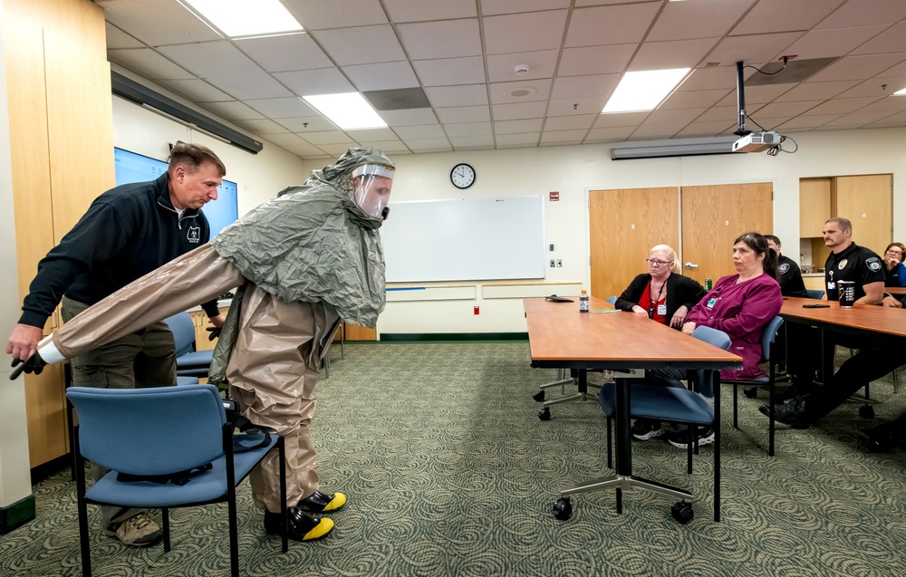 The Oregon National Guard's 102nd CERFP collaborates with Providence Milwaukie Hospital on decontamination training