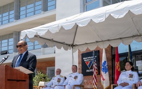 NIWC Pacific welcomes De Soto, bids farewell to McKenna