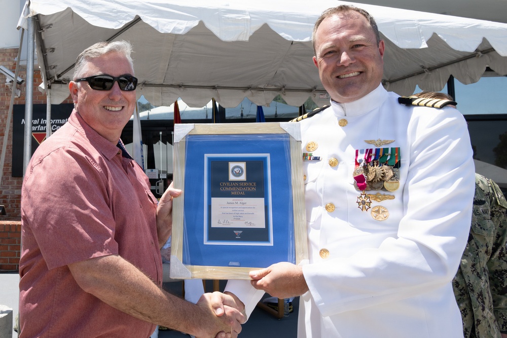 NIWC Pacific welcomes De Soto, bids farewell to McKenna