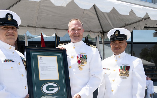 NIWC Pacific welcomes De Soto, bids farewell to McKenna