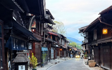Duty in Japan: Halfway to Kyoto on the Nakasendō Trail