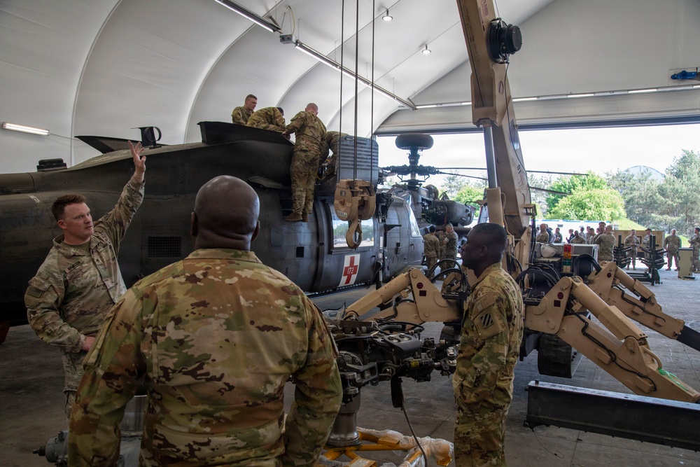 Vice Chairman of the Joint Chiefs of Staff visits rotational V Corps unit in Poland